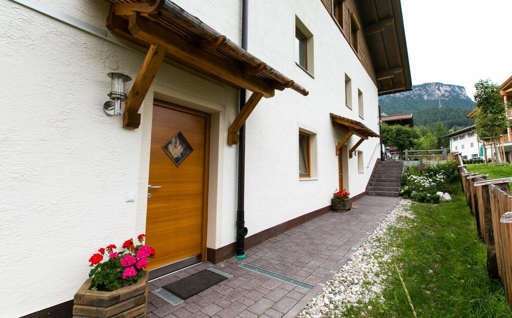 Appartamenti Genziana La Villa  Ruang foto